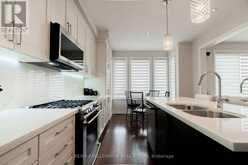 40 FREDERICK PEARSON STREET | East Gwillimbury Ontario | Slide Image Twelve