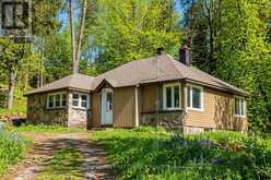 47 RIVERSIDE DRIVE | Haliburton Ontario | Slide Image One