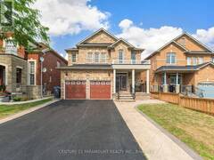 56 DOVEHAVEN CRESCENT Brampton Ontario, L6P 2N8