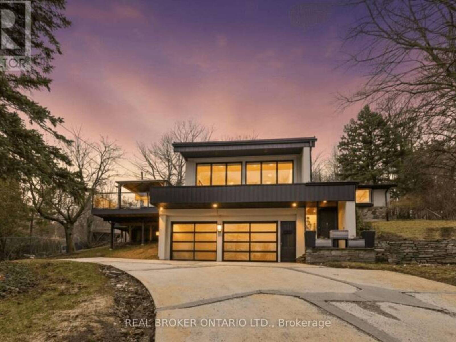 3 CHICOPEE TERRACE, Kitchener, Ontario N2A 1T2