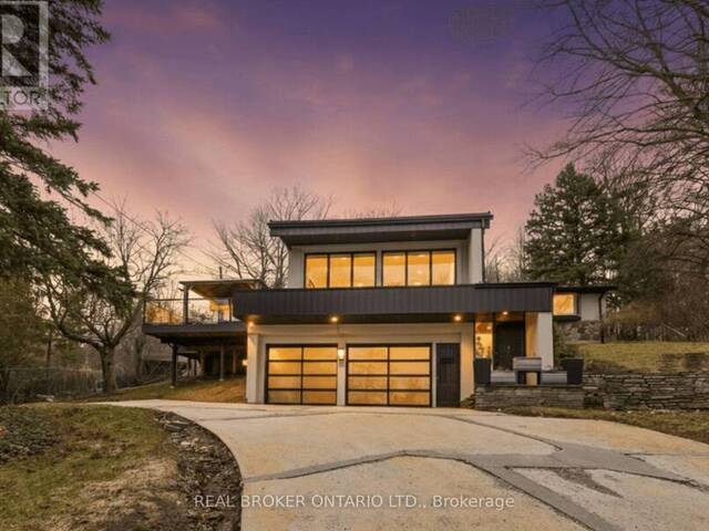 3 CHICOPEE TERRACE Kitchener Ontario, N2A 1T2 - 4 Bedrooms Home For Sale