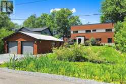 44 IRVING DRIVE | Georgina Ontario | Slide Image Five
