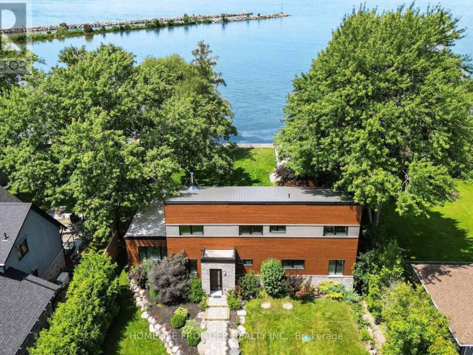 44 IRVING DRIVE, Georgina, Ontario L0E 1N0