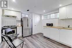 568 WEIR AVENUE | Oakville Ontario | Slide Image Eighteen