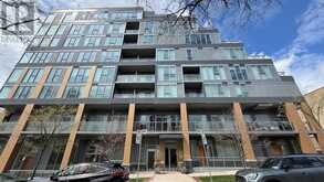TH106 - 6 PARKWOOD AVENUE | Toronto Ontario | Slide Image Three