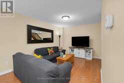769 PLAYTER CRESCENT | Newmarket Ontario | Slide Image Five