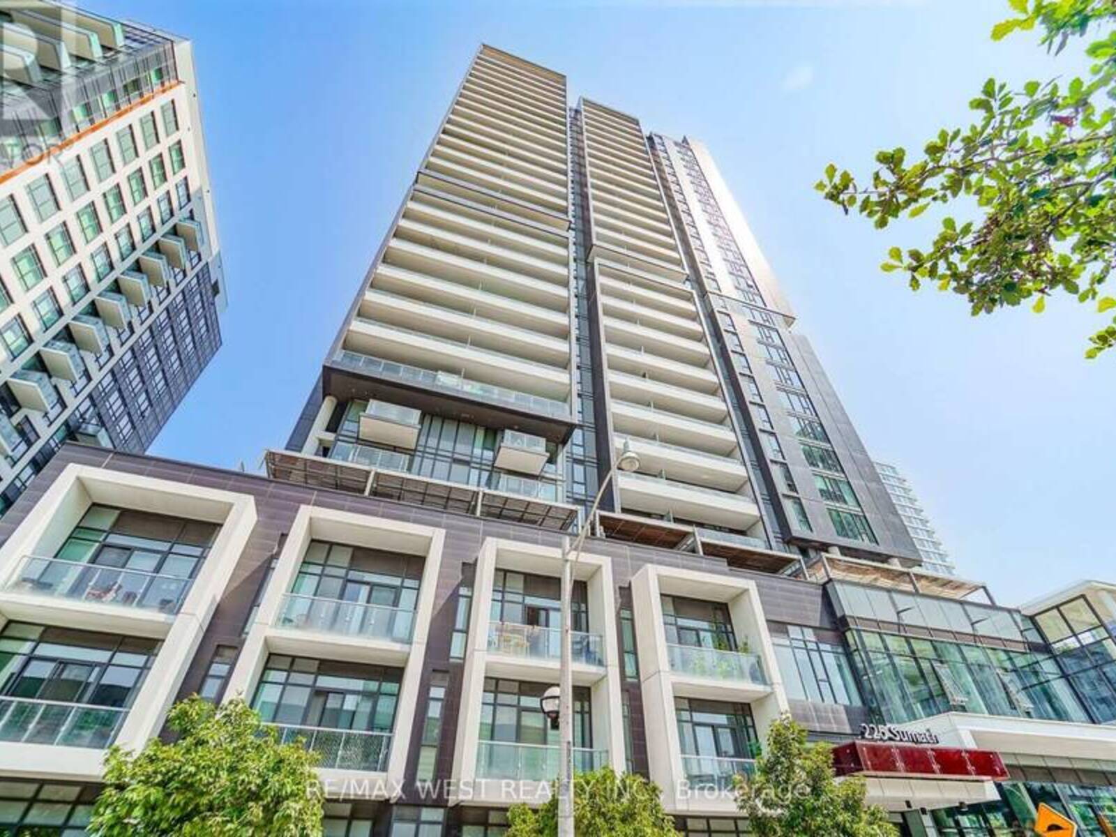 1511 - 225 SUMACH STREET, Toronto, Ontario M5A 0R8