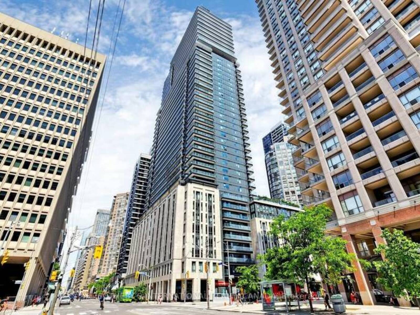 3807 - 955 BAY STREET, Toronto, Ontario M5S 0C6