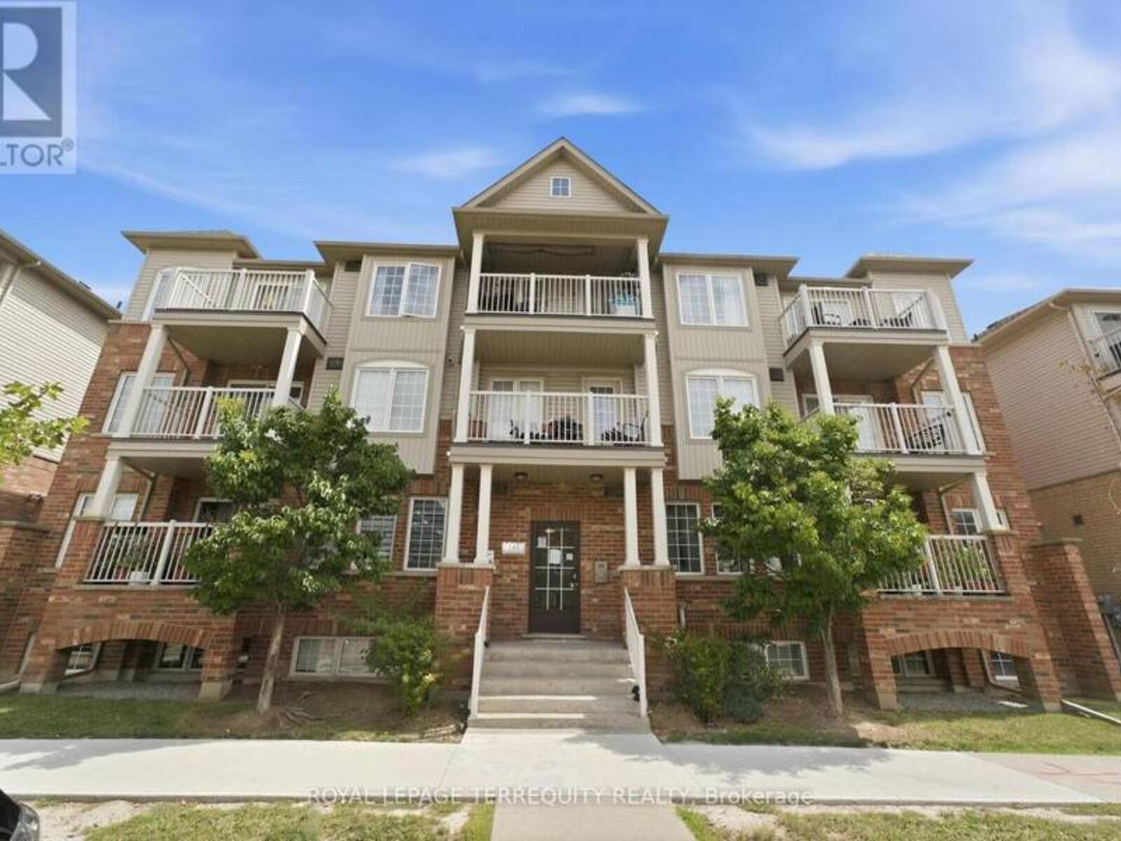 3 - 141 ISAAC DEVINS BOULEVARD, Toronto, Ontario M9M 0C4
