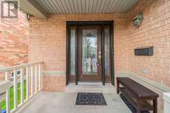 69 CROWN VICTORIA DRIVE | Brampton Ontario | Slide Image Three