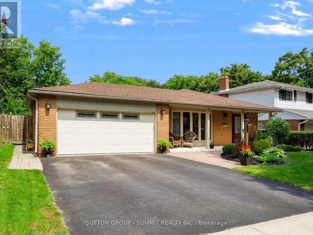 659 CHERRYWOOD DRIVE Burlington Ontario, L7T 3W9 - 4 Bedrooms Home For Sale