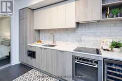 1810 - 2020 BATHURST STREET | Toronto Ontario | Slide Image Eight