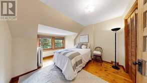 252 SHELDRAKE BOULEVARD | Toronto Ontario | Slide Image Thirty-four