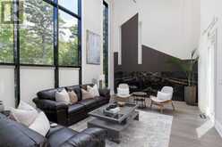 564 STONECLIFFE ROAD | Oakville Ontario | Slide Image Four