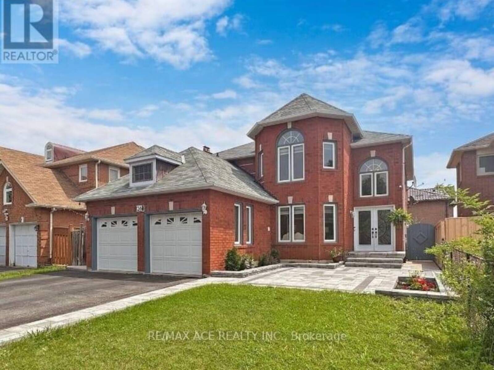 26 BROWNRIDGE COURT N, Brampton, Ontario L6W 4L4