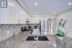 211 SOPHIA ROAD | Markham Ontario | Slide Image Fourteen