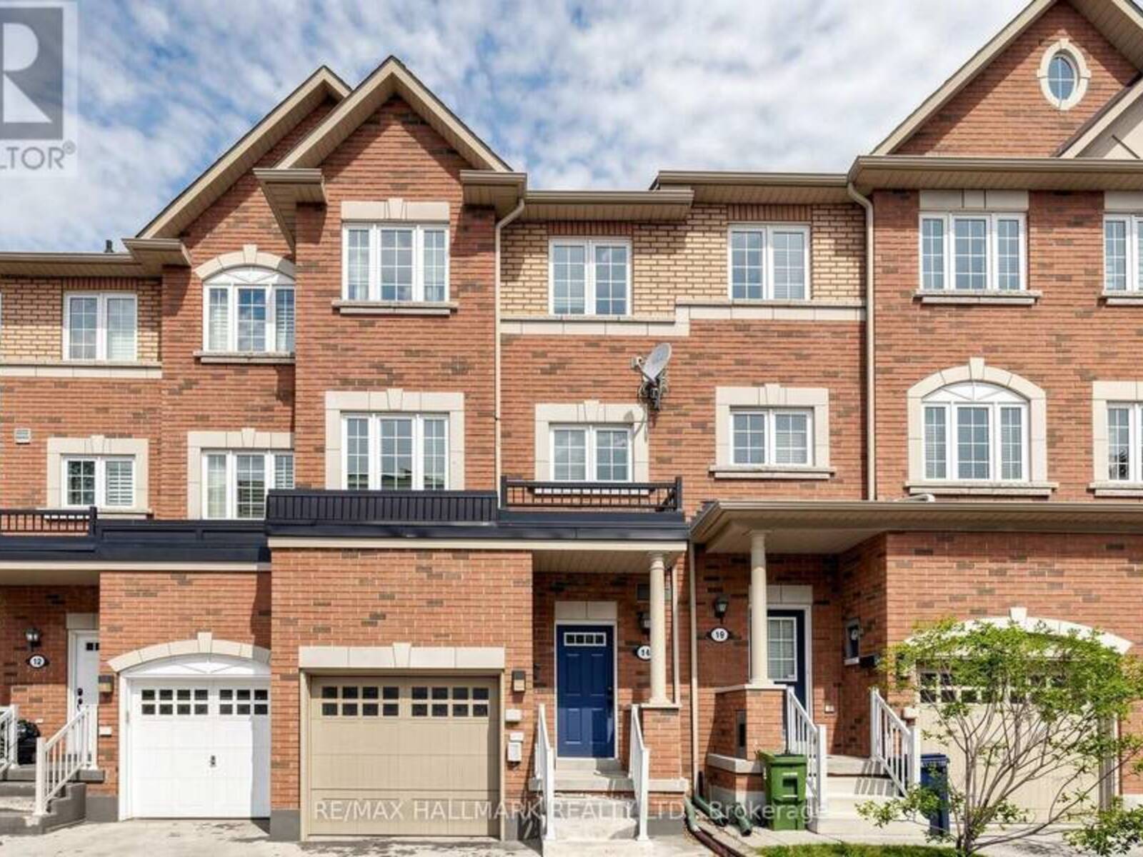 14 ELPHICK LANE, Toronto, Ontario M9N 4A2