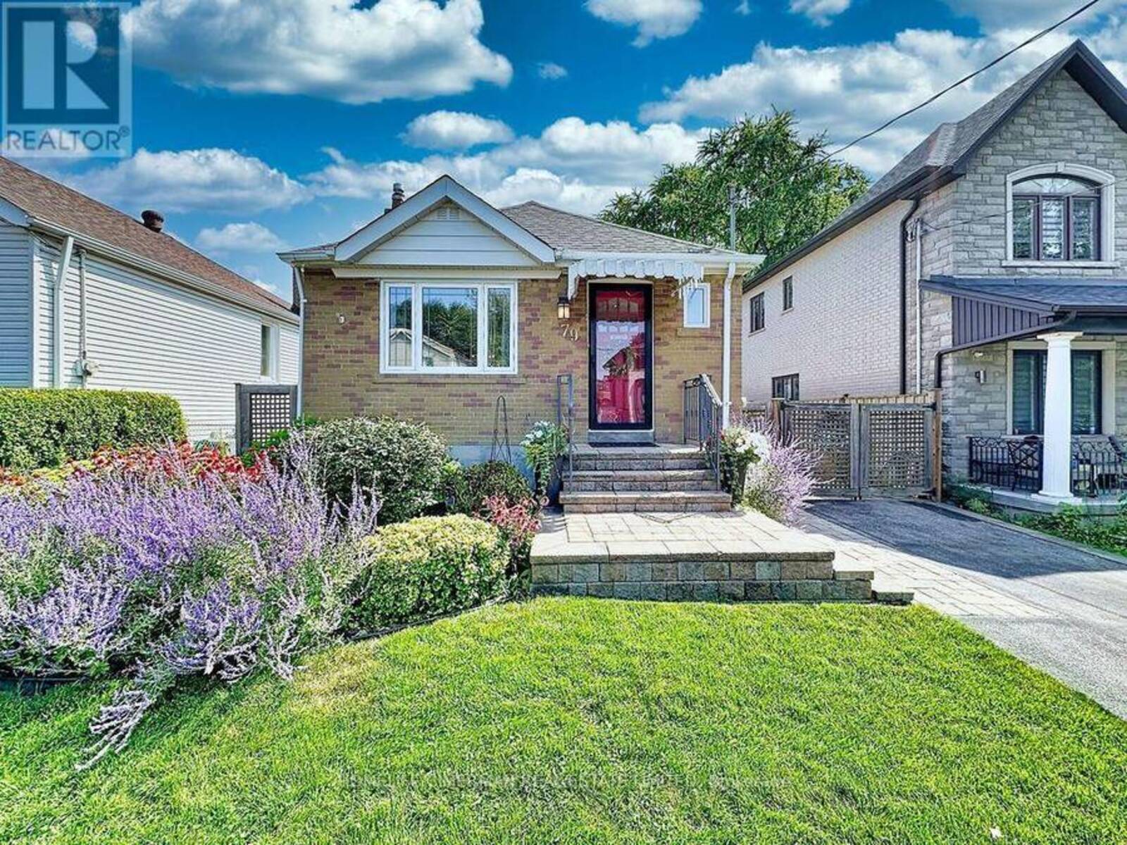 79 NEILSON AVENUE, Toronto, Ontario M1M 2S5