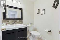 173 SELWYN ROAD | Richmond Hill Ontario | Slide Image Twelve