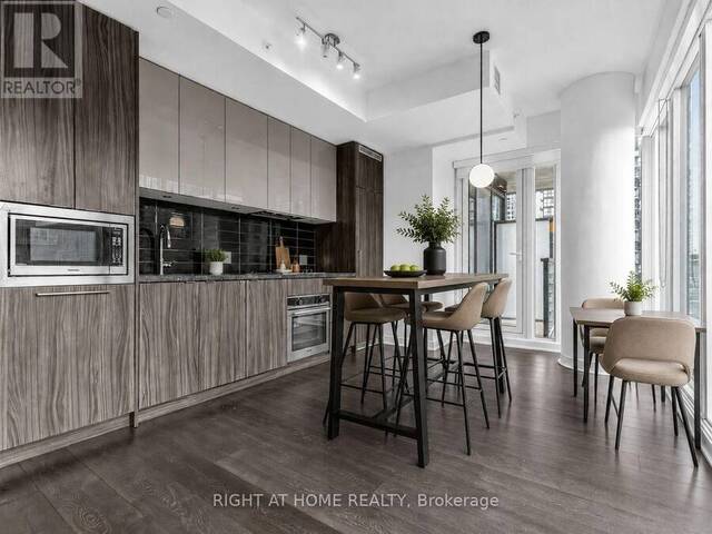 3215 - 115 BLUE JAYS WAY Toronto Ontario, M5V 0N4 - 1 Bedroom Condo For Sale