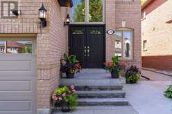 15 KLAMATH COURT | Vaughan Ontario | Slide Image Two