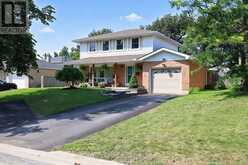 12 DAVIES CRESCENT | Barrie Ontario | Slide Image Two