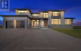 32 SUGARBUSH COURT | Halton Hills Ontario | Slide Image One