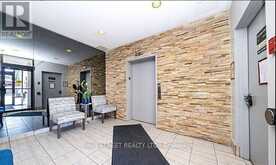 316 - 155 RIVERGLEN DRIVE | Georgina Ontario | Slide Image Six