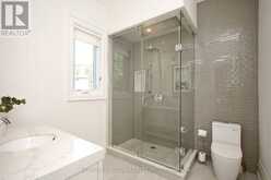 35 LONGWOOD DRIVE S | Toronto Ontario | Slide Image Thirty