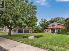 99 COLSTON AVENUE Whitby Ontario, L1M 1C1