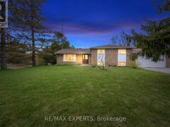 12 SIMON DRIVE Adjala-Tosorontio Ontario, L0G 1L0