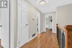 58 VALDOR DRIVE | Toronto Ontario | Slide Image Twelve