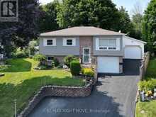 8 GAUDAUR COURT | Orillia Ontario | Slide Image One