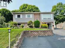 8 GAUDAUR COURT | Orillia Ontario | Slide Image Three