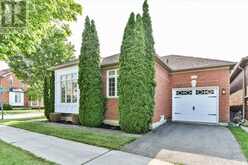 10 DELRAY DRIVE | Markham Ontario | Slide Image Four
