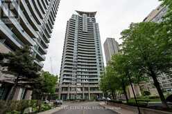 2102 - 33 ELM DRIVE | Mississauga Ontario | Slide Image Five