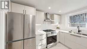944 DUNDAS STREET E | Toronto Ontario | Slide Image Twelve