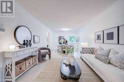 31 SHALLOWFORD COURT | Toronto Ontario | Slide Image Twelve