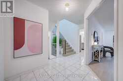 31 SHALLOWFORD COURT | Toronto Ontario | Slide Image Five