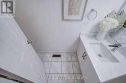 31 SHALLOWFORD COURT | Toronto Ontario | Slide Image Nine