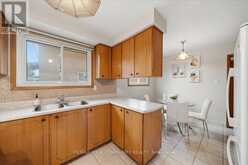 9 HISEY CRESCENT | Toronto Ontario | Slide Image Ten