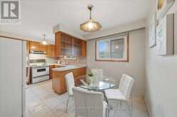 9 HISEY CRESCENT | Toronto Ontario | Slide Image Twelve