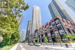2709 - 430 SQUARE ONE DRIVE | Mississauga Ontario | Slide Image Forty