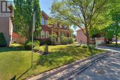 3 PRIMROSE PATH CRESCENT | Markham Ontario | Slide Image Three