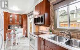 35 SPARKLETT CRESCENT | Brampton Ontario | Slide Image Twelve