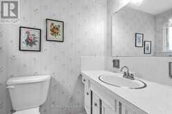 691 CONACHER DRIVE | Toronto Ontario | Slide Image Fifteen