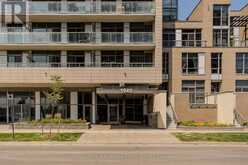 204 - 1940 IRONSTONE DRIVE | Burlington Ontario | Slide Image Thirty-one