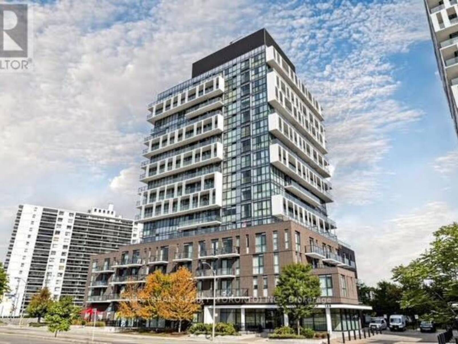 405 - 128 FAIRVIEW MALL DRIVE, Toronto, Ontario M2J 0E8