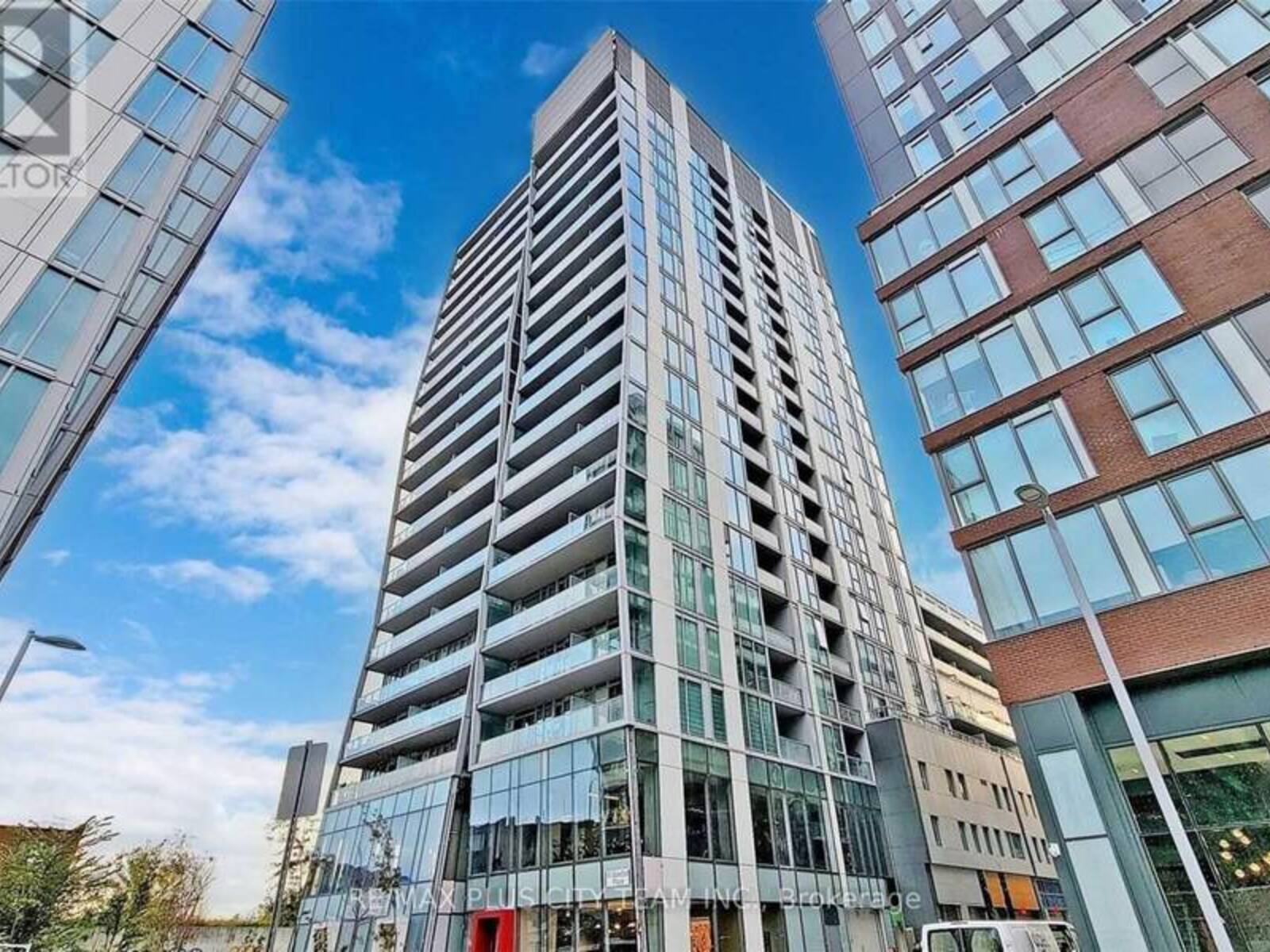 1504 - 15 BASEBALL PLACE, Toronto, Ontario M4M 0E6