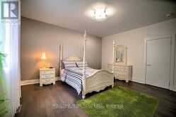125 GARDINER DRIVE N | Bradford West Gwillimbury Ontario | Slide Image Seventeen